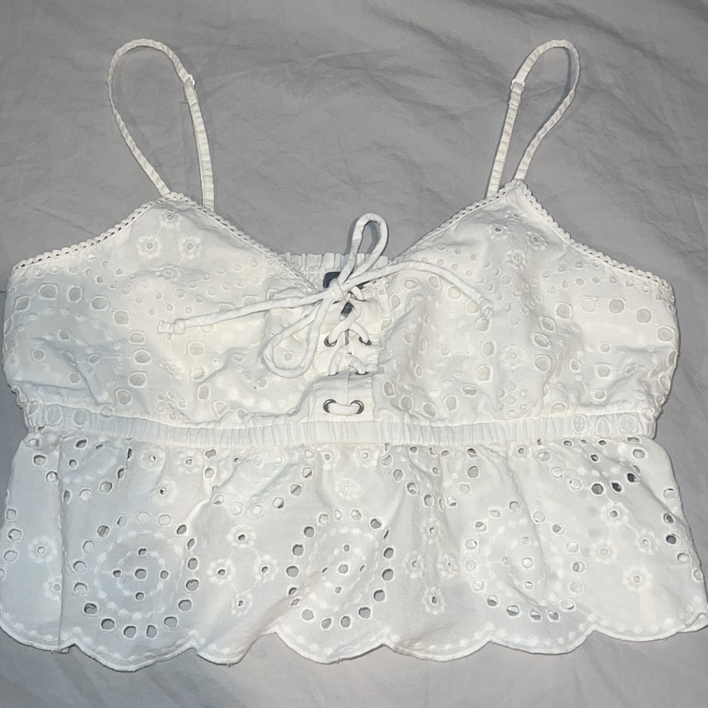 Aerie size medium white lace up crop top